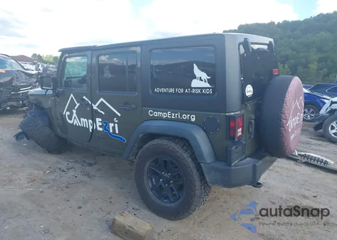 2016 Jeep Wrangler Unlimited Black Bear z USA, uszkodzony, nr VIN 1C4BJWDG9GL142162